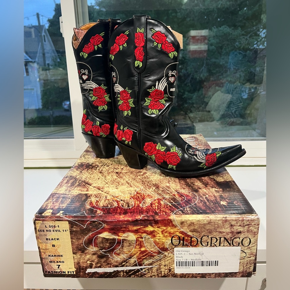 Old Gringo See No Evil Black and Red Embroidered Skulls Heeled Boots 7, fits 6.5